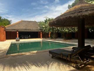 Agr�able villa avec piscine sise sur 1 hectare de terrain