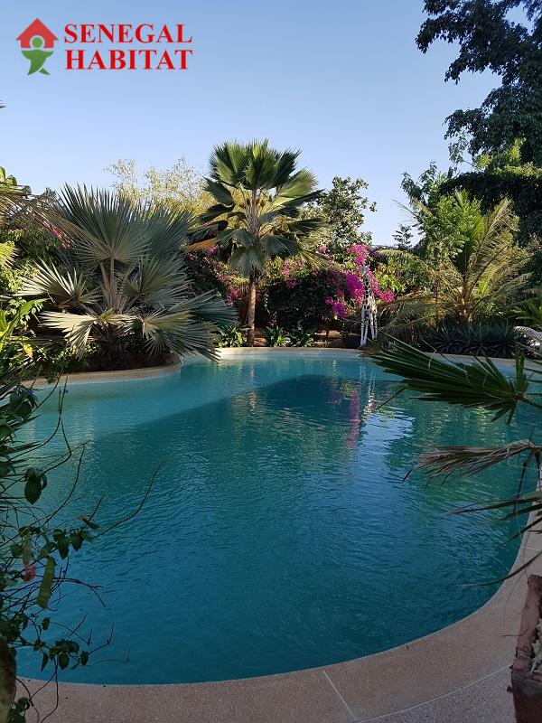 magnifique villa type marocain atypique dans son crin de verdure beau terrain trs belle piscine 3 chambres dont 1 master avec dressing 3 salles d'ea